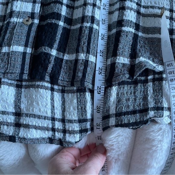 Anthropologie Pilcro Hadley relaxed Plaid Blouse L - Picture 10 of 10